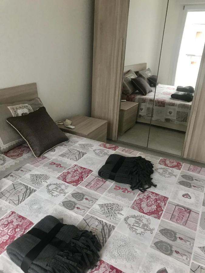 Kos Palace Apartman Lido di Jesolo Kültér fotó